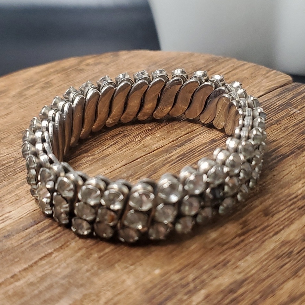 B0704 vintage world war military sweetheart crystal bracelet